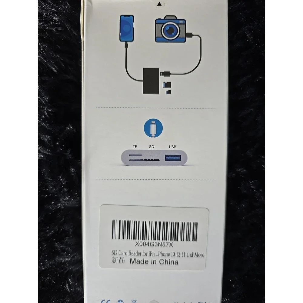 SD‎ Card Reader for iPhone iPad New Sealed In Box